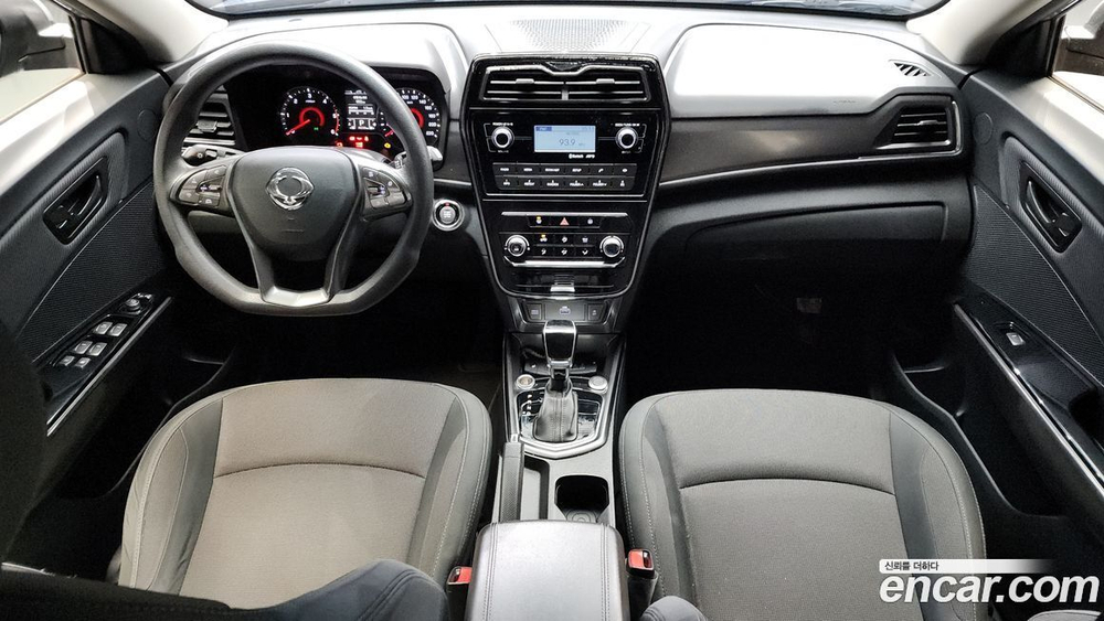 KG Mobility (Ssangyong) Very New Tivoli Дизель 1.6 2WD (03.2020)