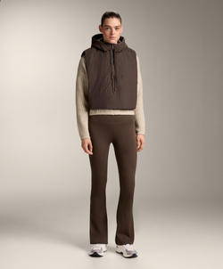 Oysho Утепленный жилет с капюшоном, коричневый