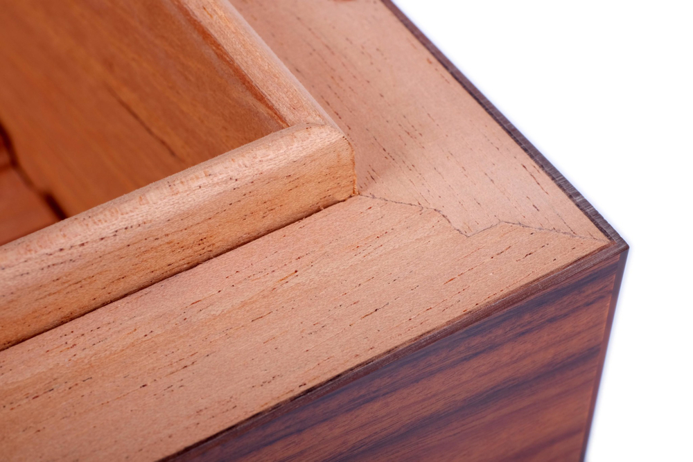 Хьюмидор Howard Miller Розовое дерево на 50 сигар