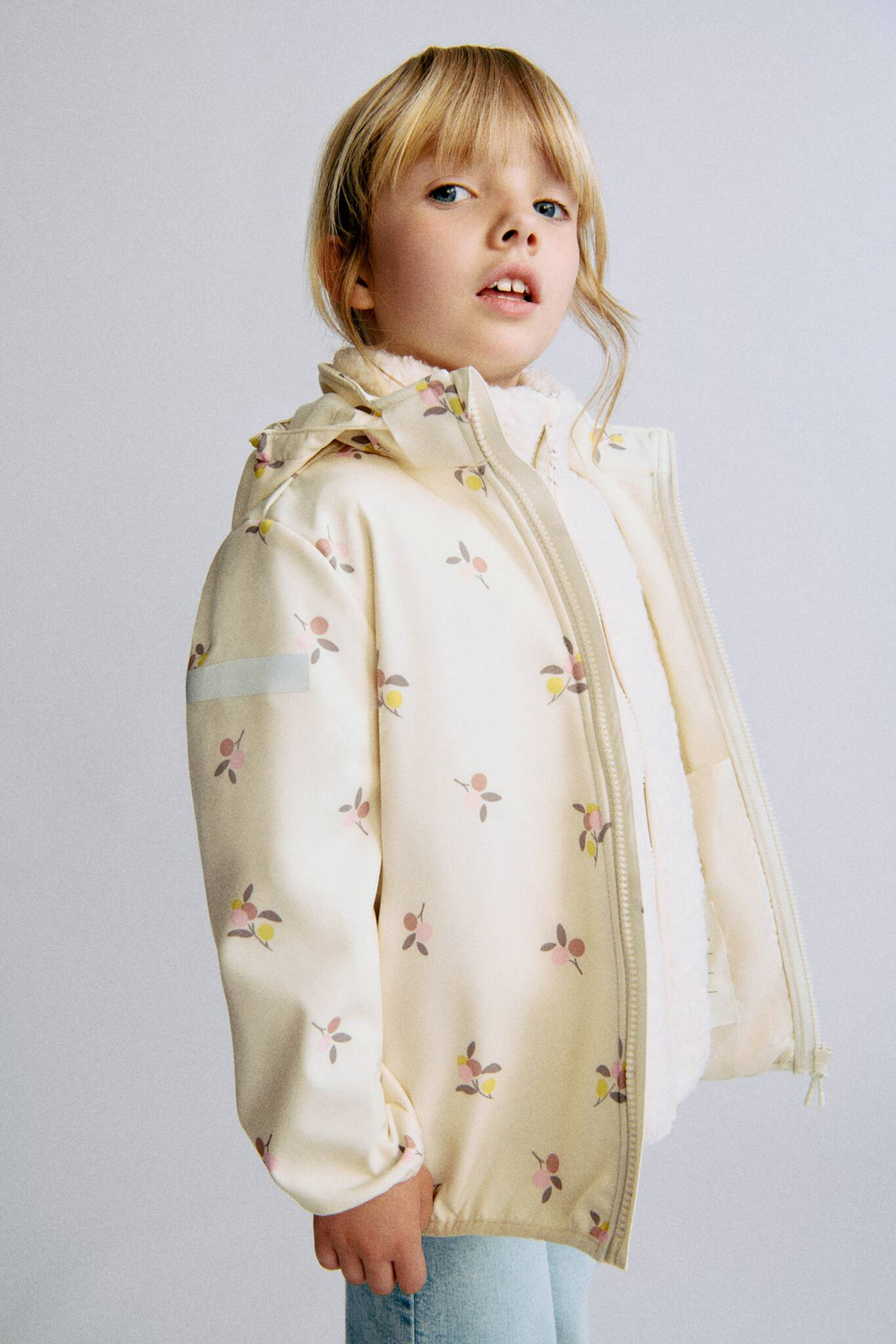 H&M Водонепроницаемая куртка, кремовый