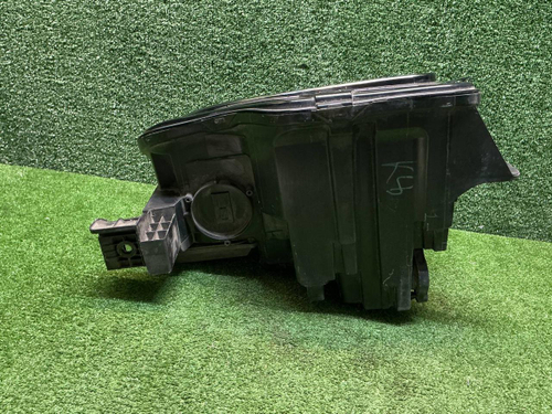 Фара правая Hongqi E-HS9 (2020-н.в.) LED