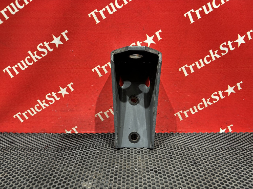 Кронштейн амортизатора переднего 2023г.