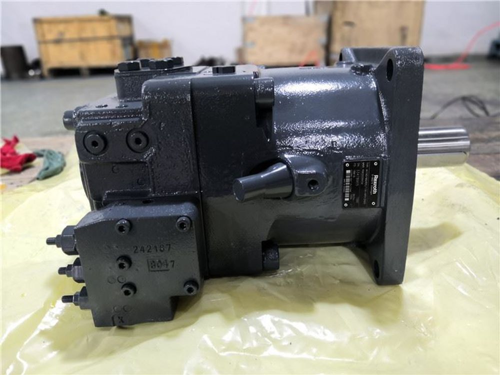 A11VLO190HD2/11R-NSD12N00 - Насос аксиально-поршневой нереверсивный регулируемый с наклонной шайбой для незамкнутой гидросистемы, рабочий объем 190 см3, HD2 = гидравлическое управление по давлению, позитивное управлением ΔP = 25 бар, номинальное давление 350 бар, валS = шлицевой по ANSI B92.1a, проходной вал - нет