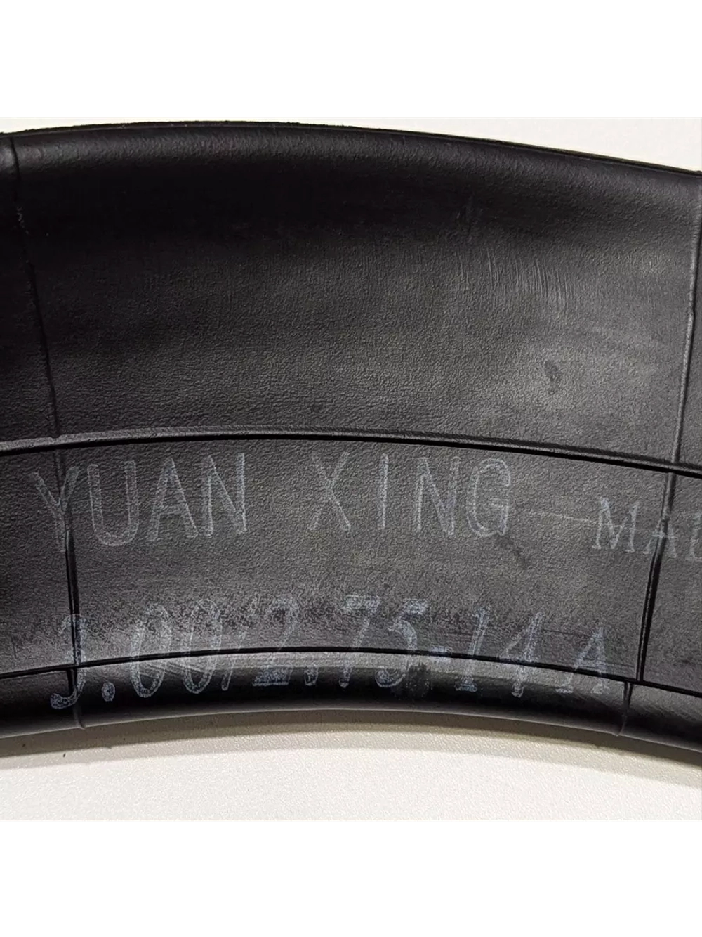 - t Камера мотоцикла 14" 2,75/3,00-14 (усиленная 2мм, TR6)