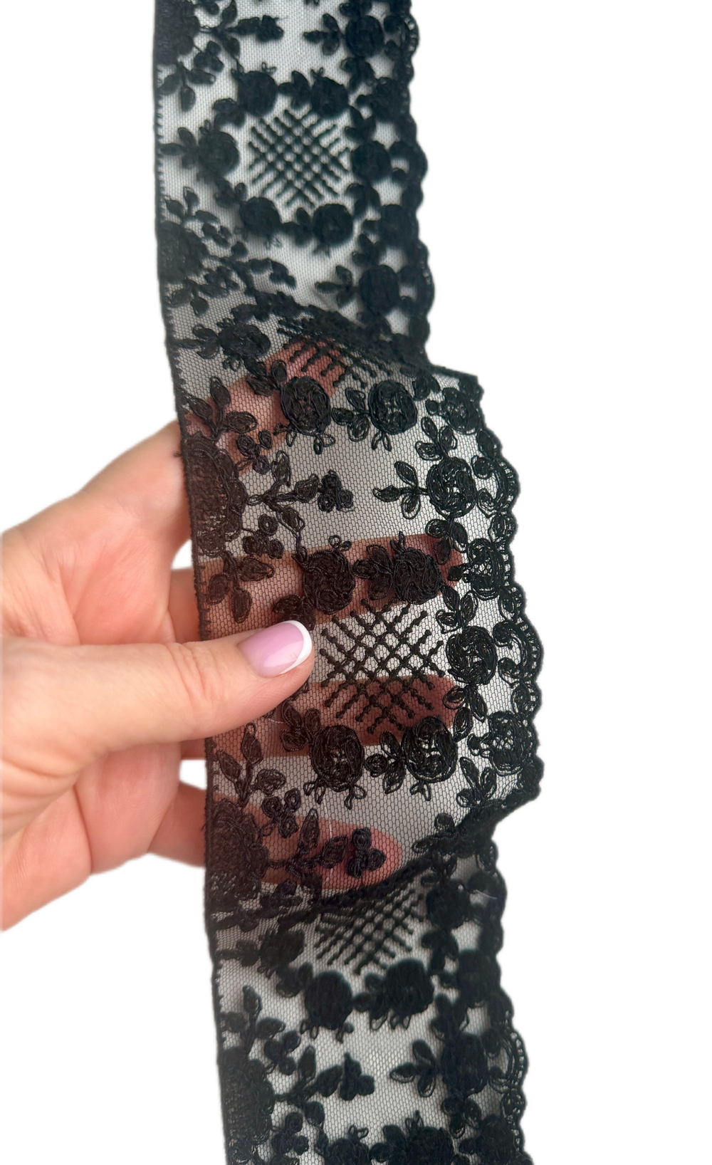 Кружево вышивка на сетке хлопок/шелк однотонное ш - 7,5см Франция 1м