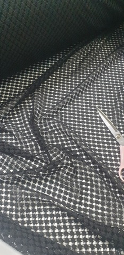 Сетка с прочным плетением. Принт- Черные круги