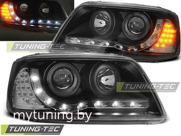 Передние фары VW T5 daylight black