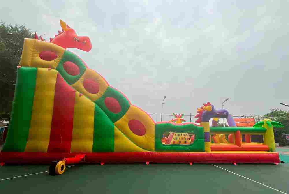 Коммерческий надувной батут «Три дракона», 13*9*9 м