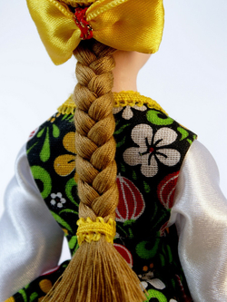 Кукла коллекционная в Девичьем праздничном костюме в ситцевом сарафане