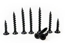 Саморезы чёрные по дереву в кейсе (775 шт.)