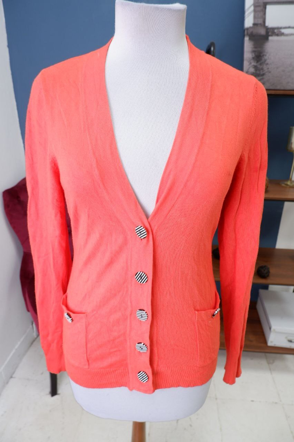 Джемпер Pelican на пуговицах 48 размер