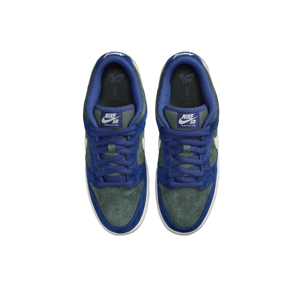 Кроссовки Nike SB Dunk Low 'Deep Royal Blue Vintage Green' HF3704-400