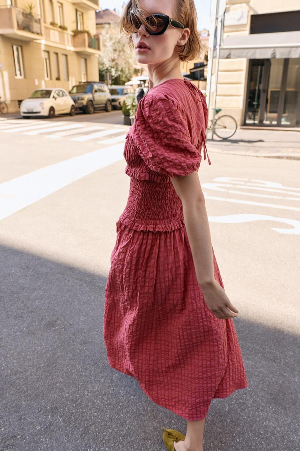 ZARA ПЛАТЬЕ МИДИ С ЖАТКОЙ, РОЗОВЫЙ