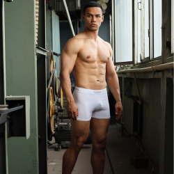 Мужские трусы боксеры белые бесшовные ISSIMO BOXER 211