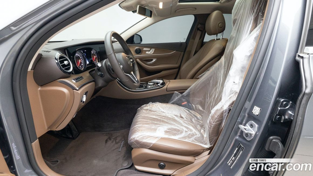 Mercedes-Benz E-Class W213 E220d Exclusive (08.2019)