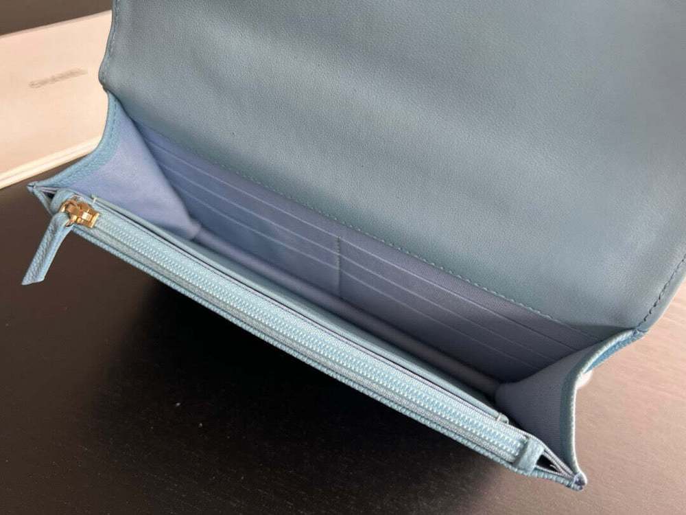 Chanel Bag 19 cm