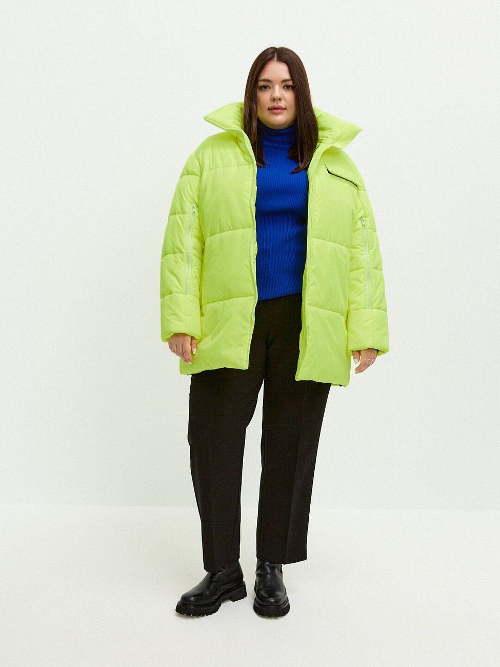 Пуховик короткий с молниями Pantone, зеленый геккон