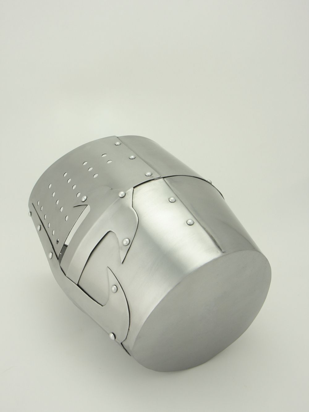 Nautical Шлем крестоносца ''Ведро''