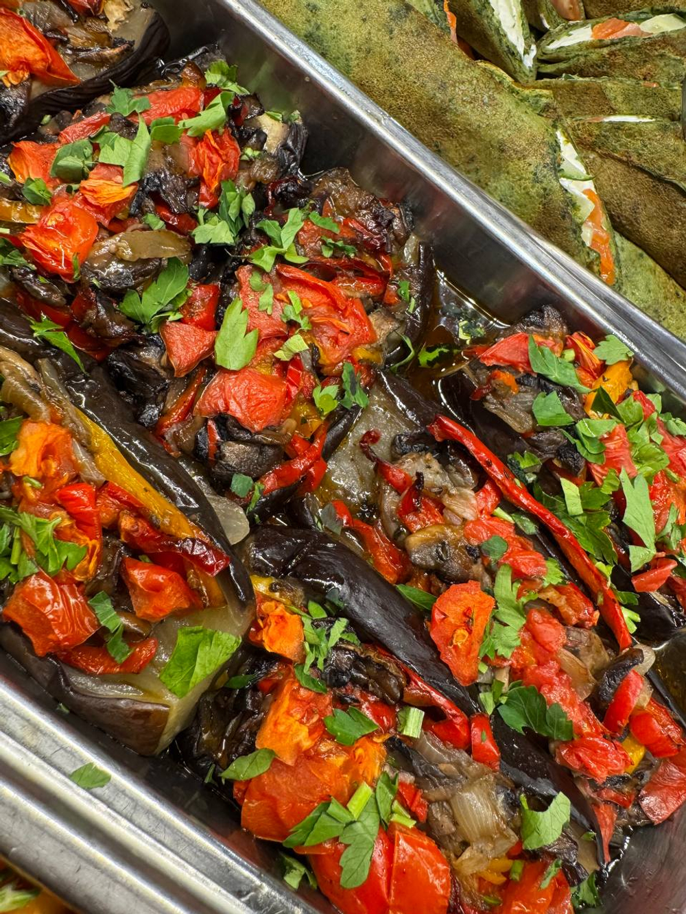 Баклажаны фаршированные овощами 120г