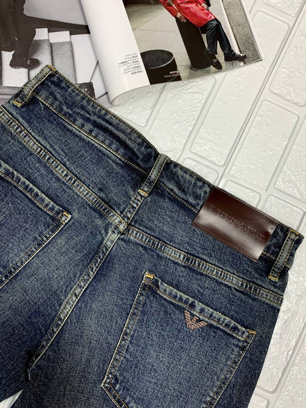 Джинсы Emporio Armani