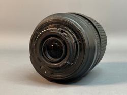 Nikon 18-105mm 3.5-5.6G AF-S ED DX VR Nikkor с дефектами