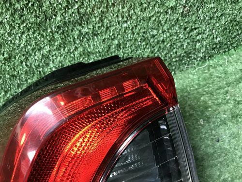 Фонарь левый внешний Toyota RAV4 5 XA50 (18-нв)