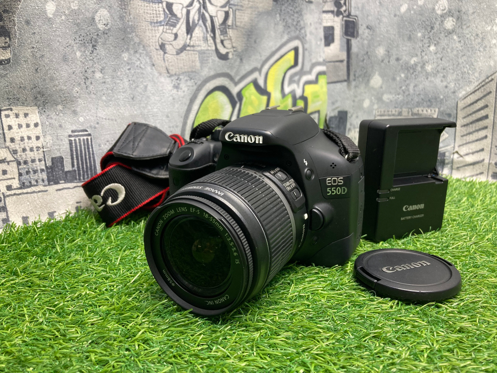 Canon 550D + 18-55mm 3.5-5.6 IS 7000 кадров