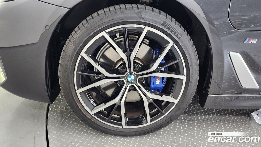 BMW 5 Series (G30) 530e M Sports (07.2021)