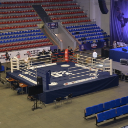 Боксерский ринг турнирный на помосте