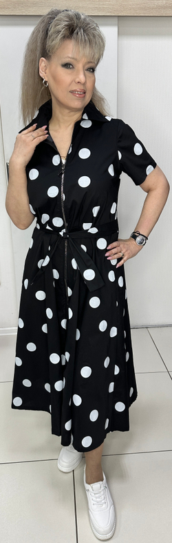 Черное с белым горохом платье на молнии с кармашками