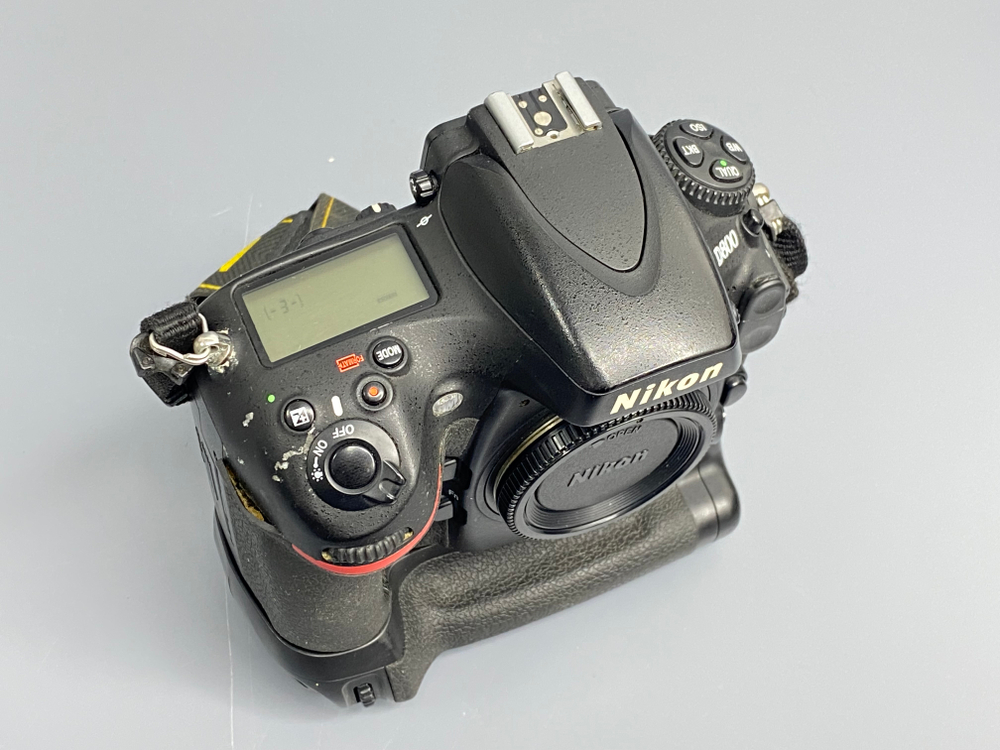 Nikon D800 + BG-2H 141.000 кадров