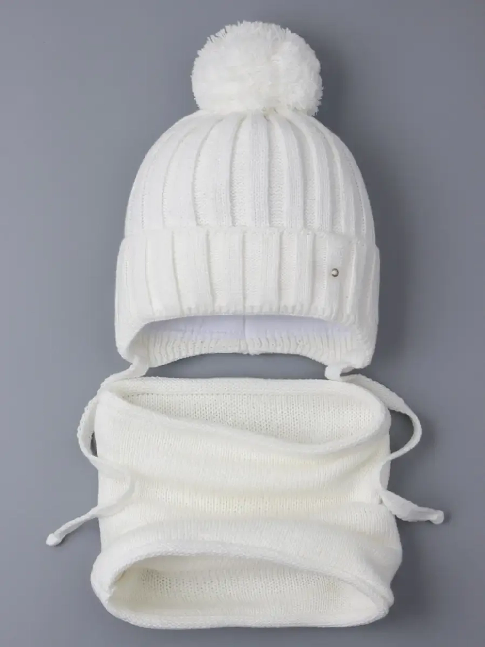 Шапка осенняя вязаная и снуд для мальчика