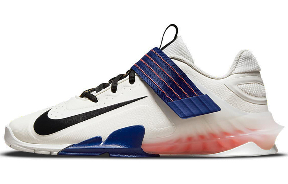 Кроссовки Nike Savaleos