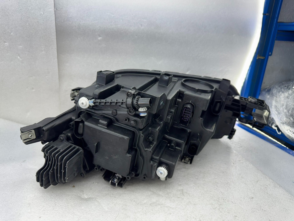 Фары LED оригинал для Volkswagen Tharu (2023-2025)