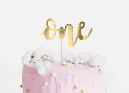 Топпер золотой "One" 1 шт.
