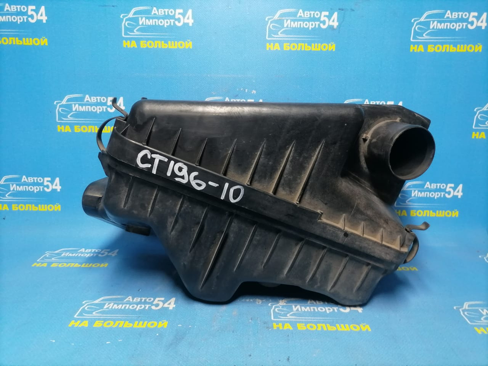 Корпус воздушного фильтра TOYOTA CALDINA 1995