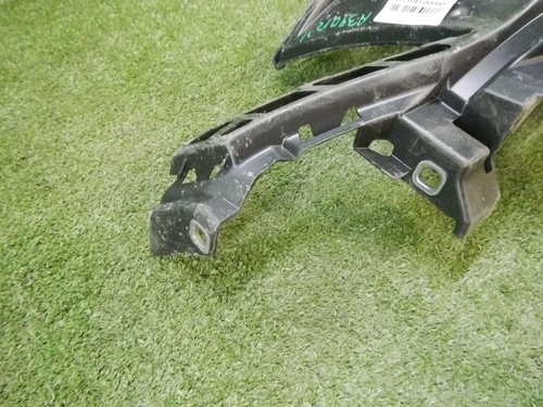 Кронштейн переднего бампера левый Mercedes S W222 (2013-2017)