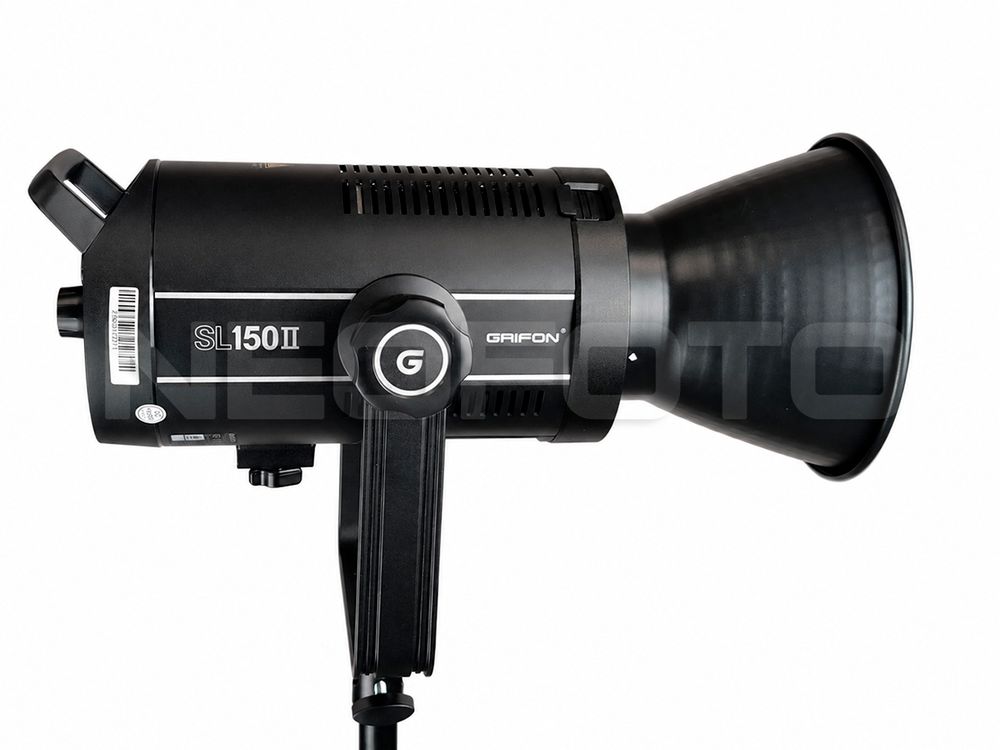 Светодиодный осветитель Grifon SL150 II W LED