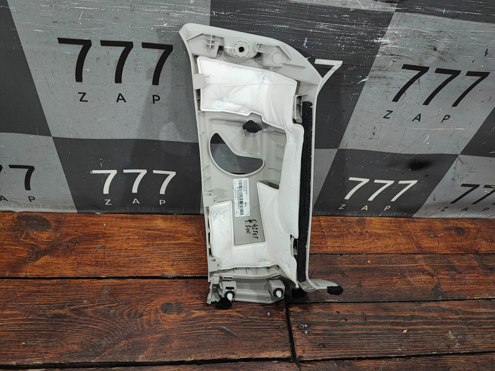 Обшивка стойки задней левой Tank 500 21-нв Б/У Оригинал 5402310XKV3AA