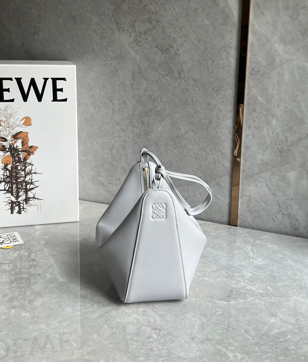 Loewe Mini Hammock Hobo 28 cm