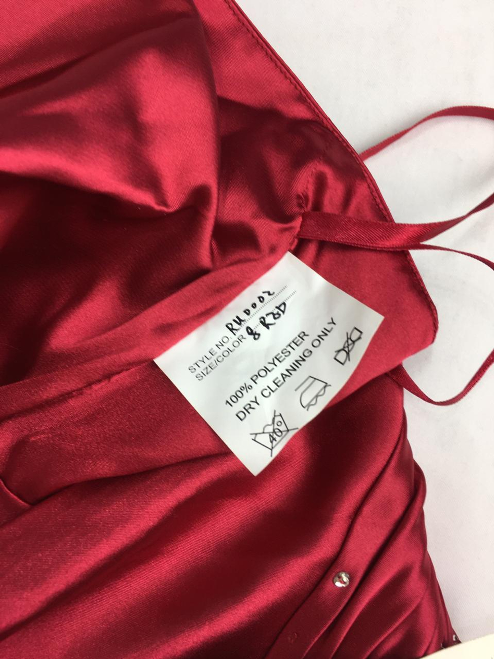 Платье алое 42 размер, новое