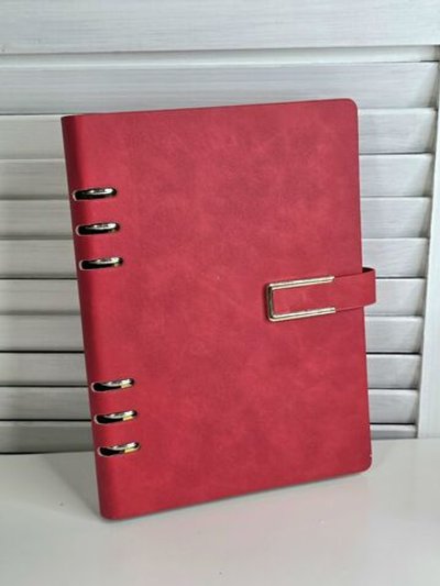 Блокнот органайзер А5 на кольцах 96 л. на магните в линейку красный (5919-3)