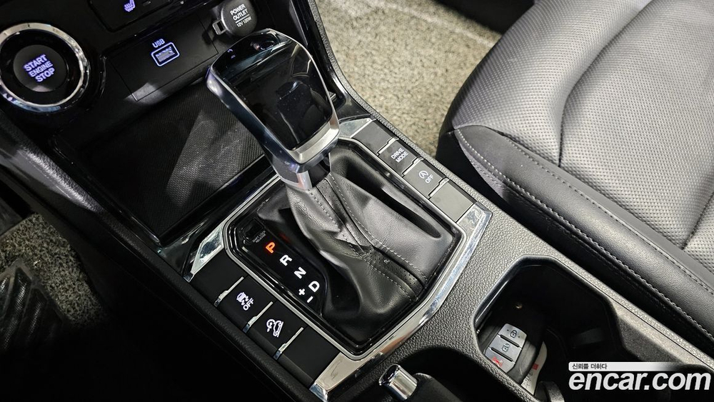 KG Mobility (Ssangyong) Beautiful Korando Бензин 1.5 2WD C5 (12.2019)