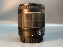 Canon 77D kit 18-55mm 3.5-5.6 IS STM 1650 кадров