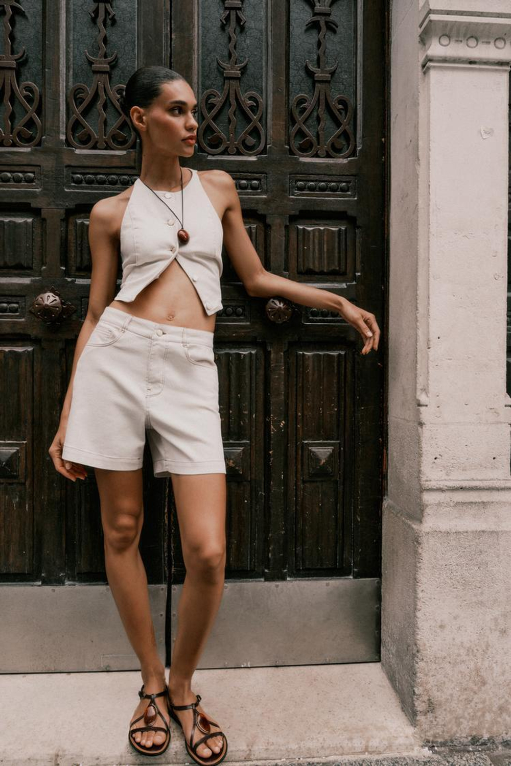 ZARA КОРОТКИЙ ДЖИНСОВЫЙ ЖИЛЕТ Z1975, ЭКРЮ