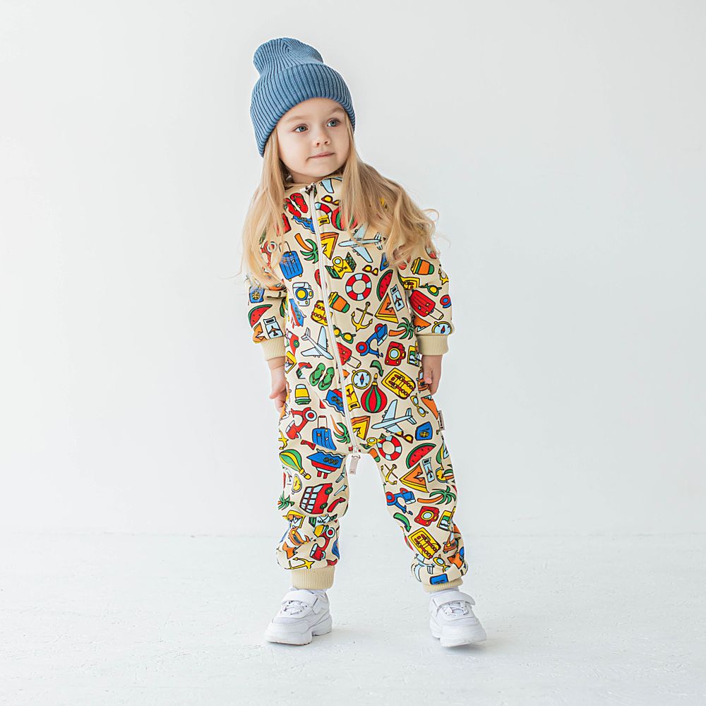 Комбинезон с клапаном и капюшоном "Travel story"