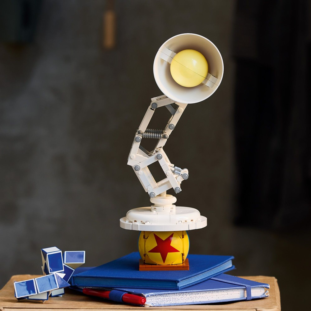 LEGO Ideas - Disney Pixar Luxo Jr. 21357 => LEGO Ideas - Disney Pixar Luxo Jr. 21357