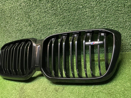 Решетка радиатора BMW X3 G01 (2021-2024)
