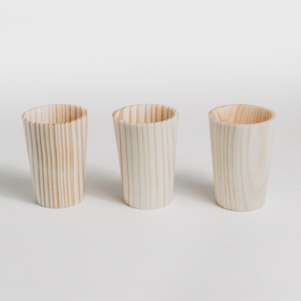 Набор деревянных рюмок 3 шт. из древесины пихты. R23