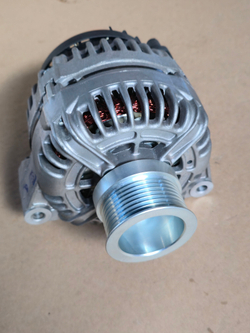 Генератор КАМАЗ дв.740 ЕВРО-3, 4 (8-ручьевой шкив) 28В 120А